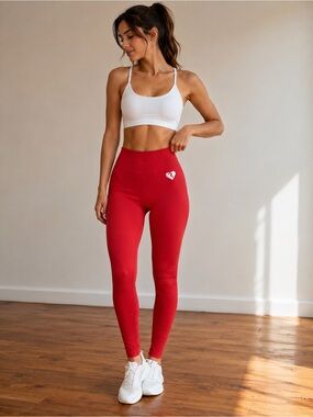 High-Waist Red Seamless Leggings with Heart Accent